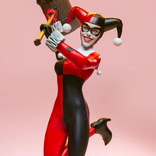 Load image into Gallery viewer, Harley Quinn 1/6 Scale Figure