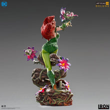 Load image into Gallery viewer, Poison Ivy Deluxe Art Scale 1/10 Statue
