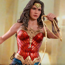 Load image into Gallery viewer, Wonder Woman 1/6 Scale Figure from Wonder Woman 1984
