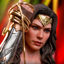 Load image into Gallery viewer, Wonder Woman 1/6 Scale Figure from Wonder Woman 1984
